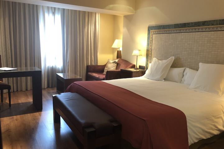 Room 12 of 93