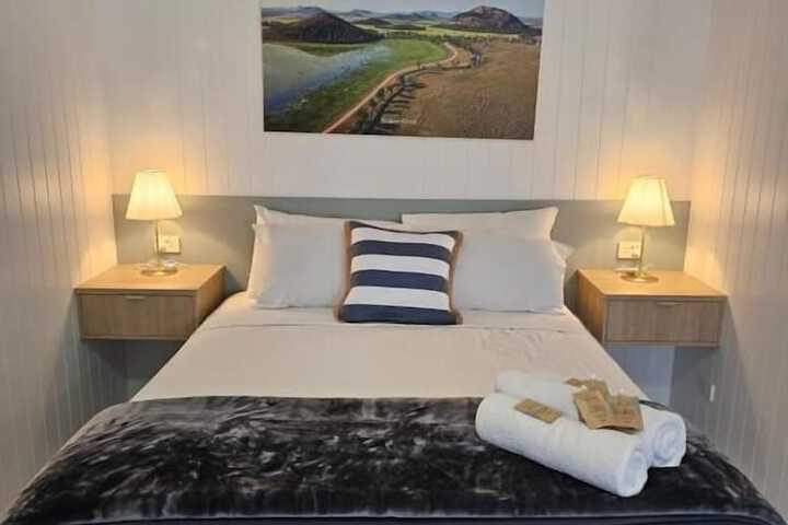 Room 2 of 12