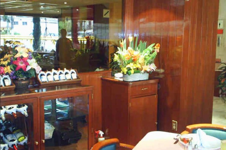 Dining Photos