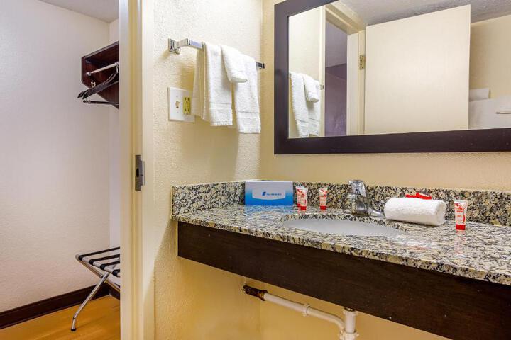 2 Double Beds (2 of 3)