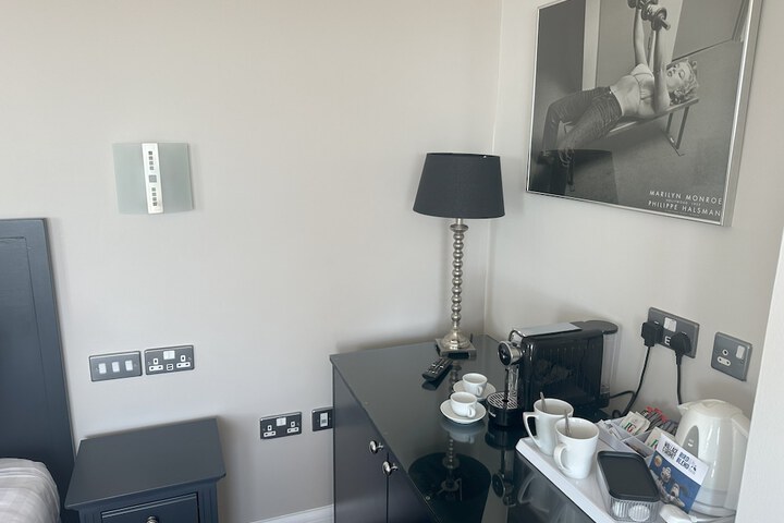 Room 40 of 80