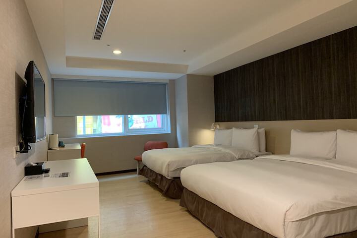 Room 22 of 31