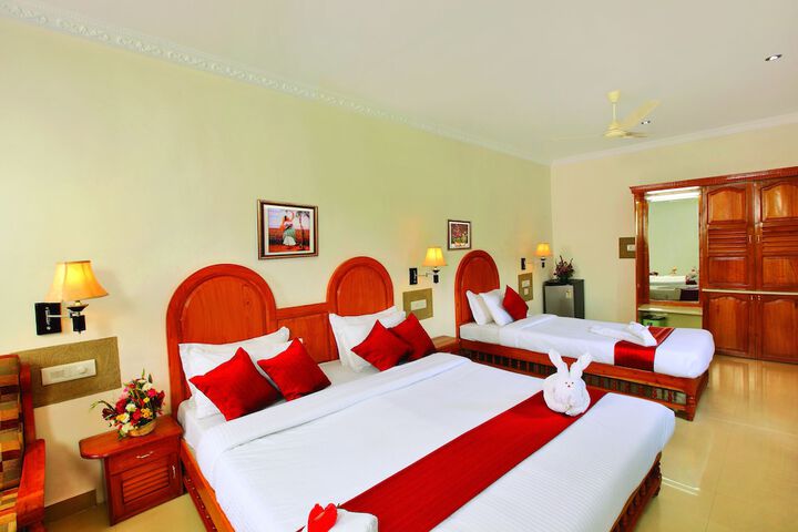 Room 4 of 32