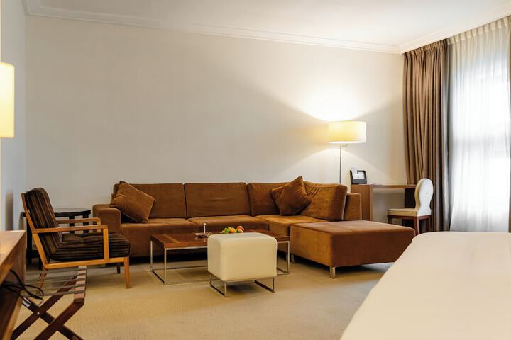 Room 21 of 64