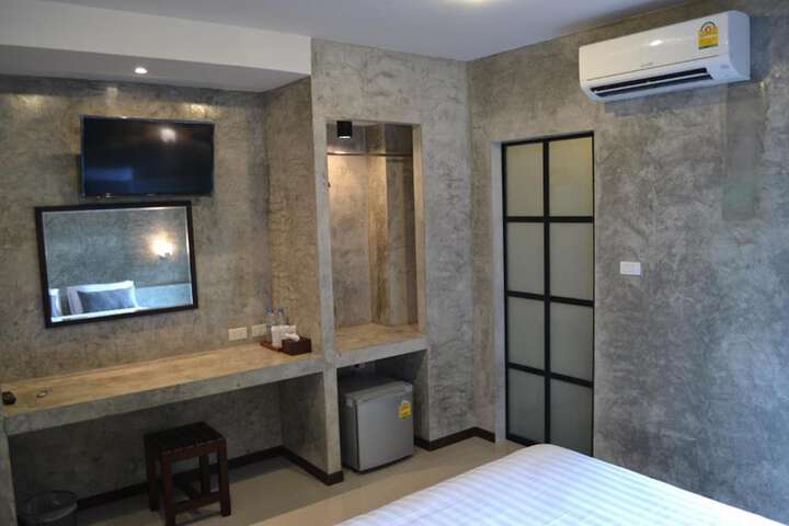 Room 20 of 36