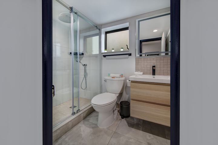 Economy Studio 2 Double Beds Kitchen (17 of 19)