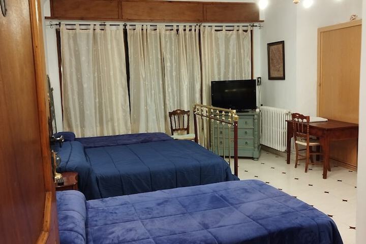 Room 12 of 44