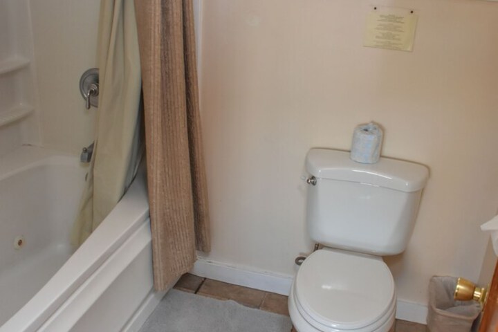 Room 44 of 96