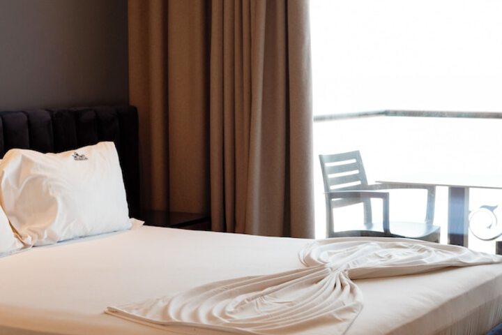 Room 56 of 182