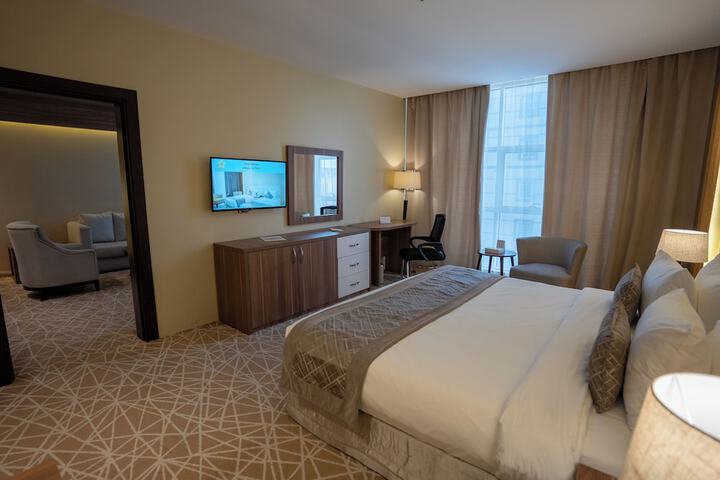 Room 13 of 49