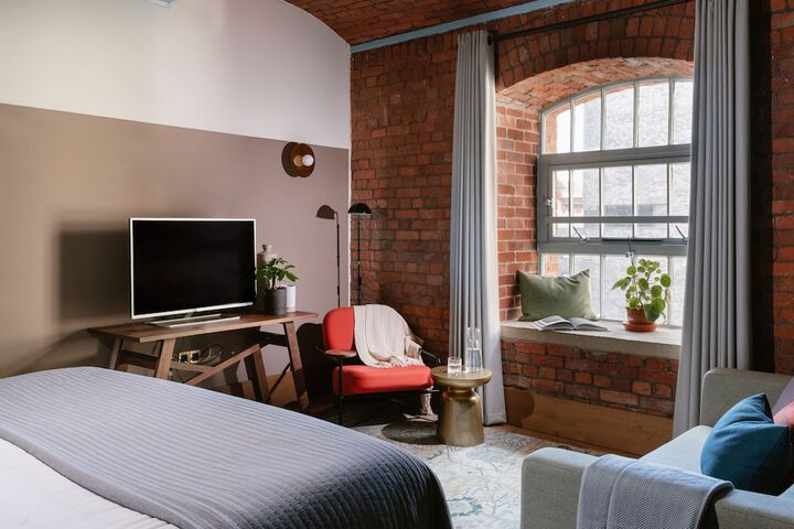 Room 78 of 100