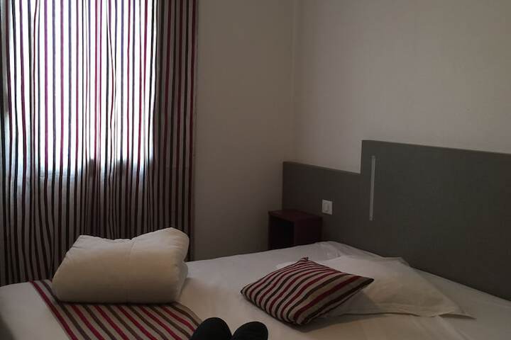 Room 37 of 68