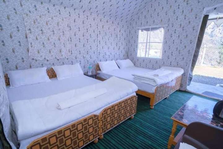 Room 7 of 27