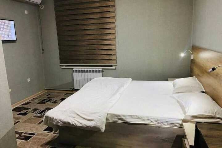 Room 2 of 11