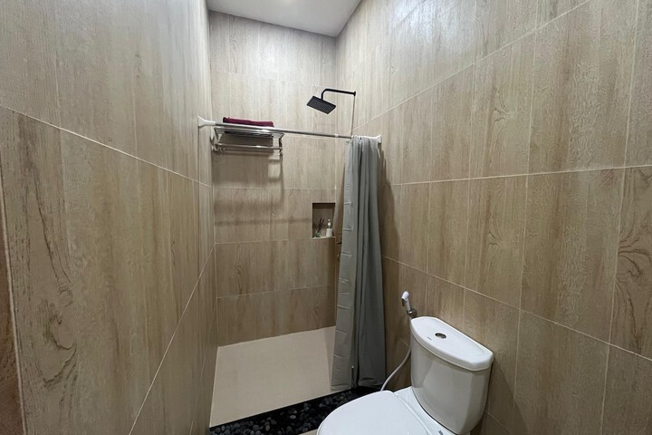 Room 11 of 22