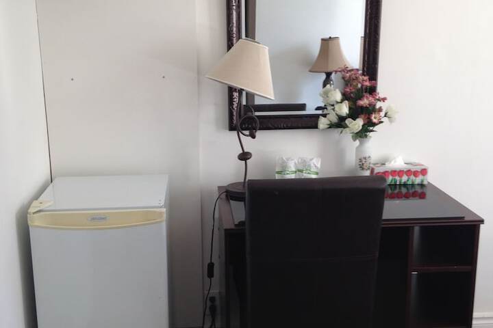Room 28 of 39