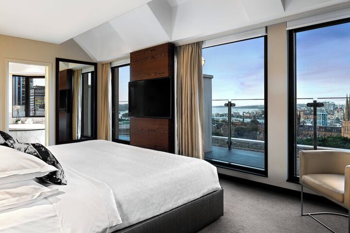 Room 25 of 171