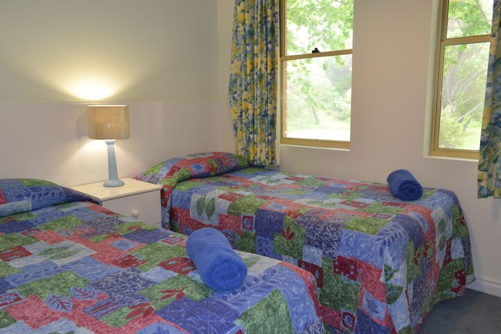 Room 35 of 174