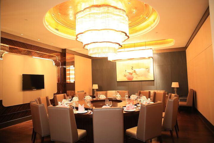 Dining 53 of 70