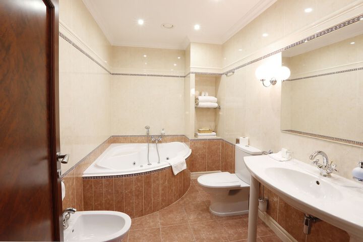 Bath Photo