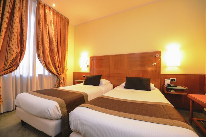 Room 20 of 111