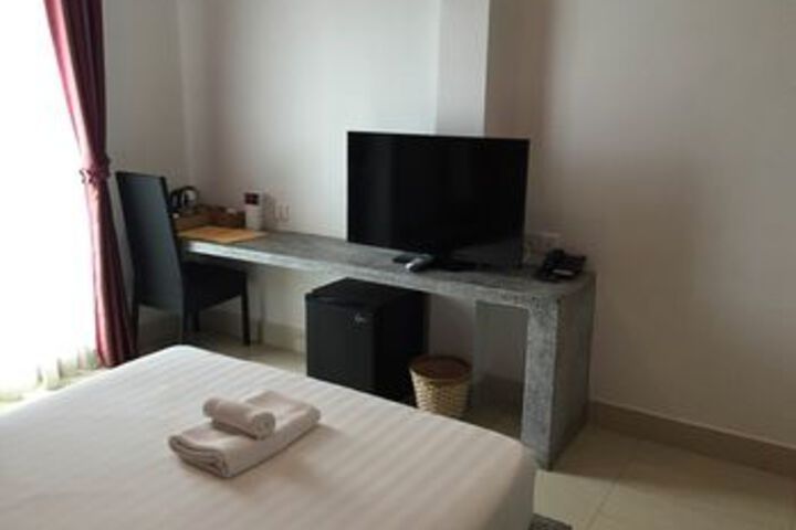 Room 79 of 142