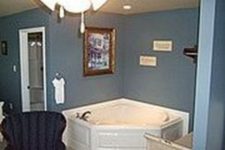 Hot Tub 67 of 83