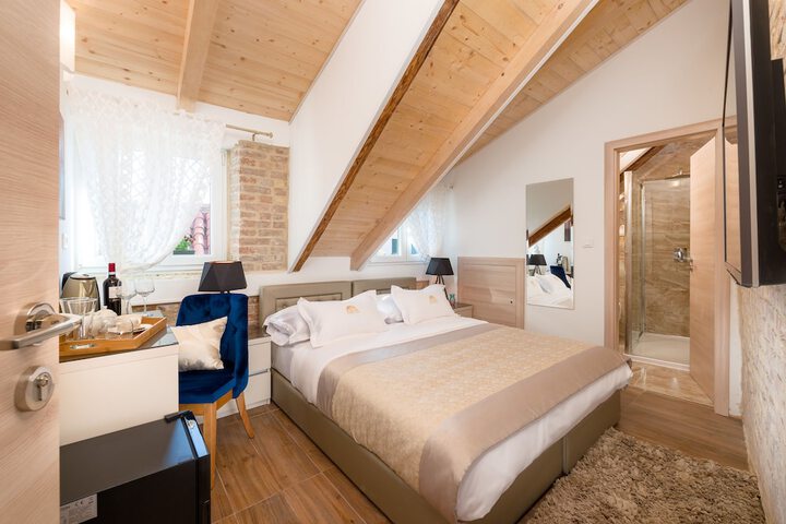 Agava Lux Rooms &  Pool in Split