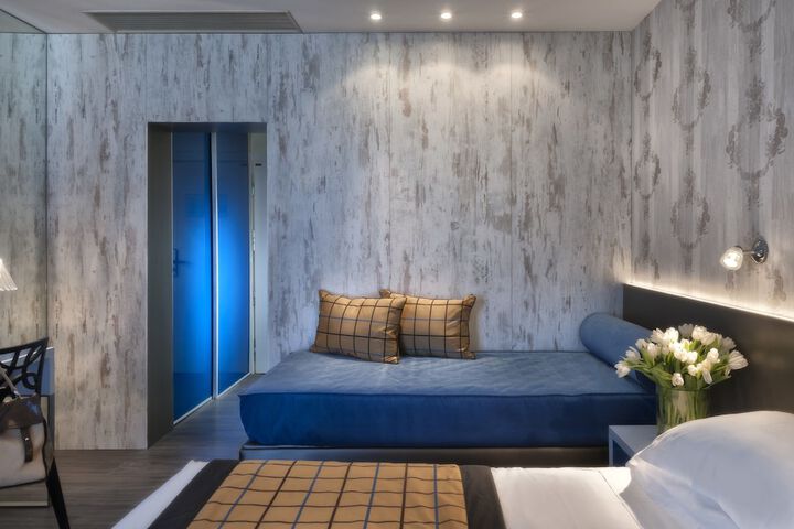 Room 9 of 59