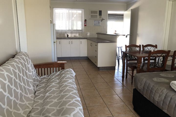 Room 15 of 74