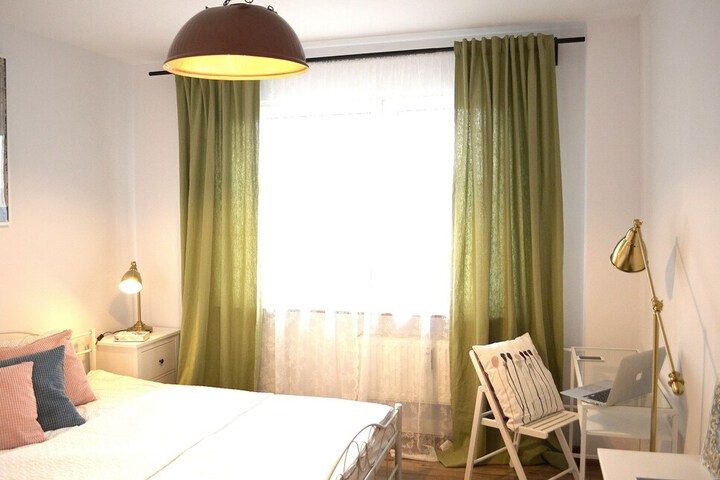 Room 6 of 61