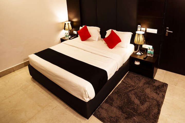 Room 17 of 18