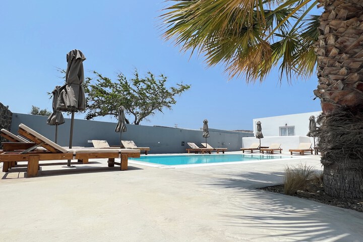 Pool 54 of 78