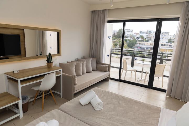 Room 20 of 64