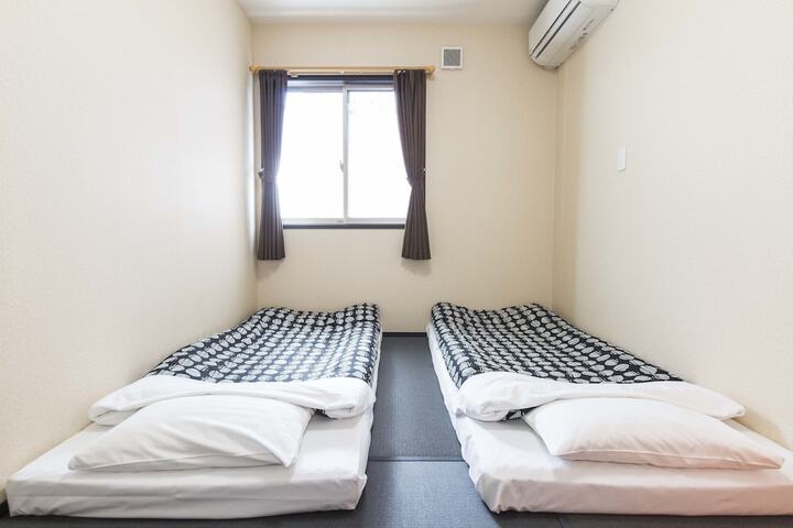 Room 18 of 81
