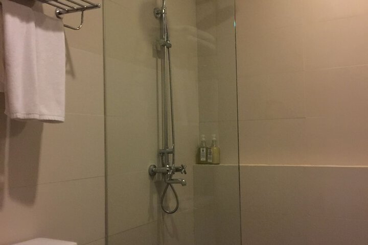 Room 45 of 104