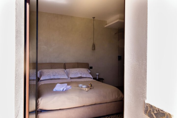 Room 26 of 124