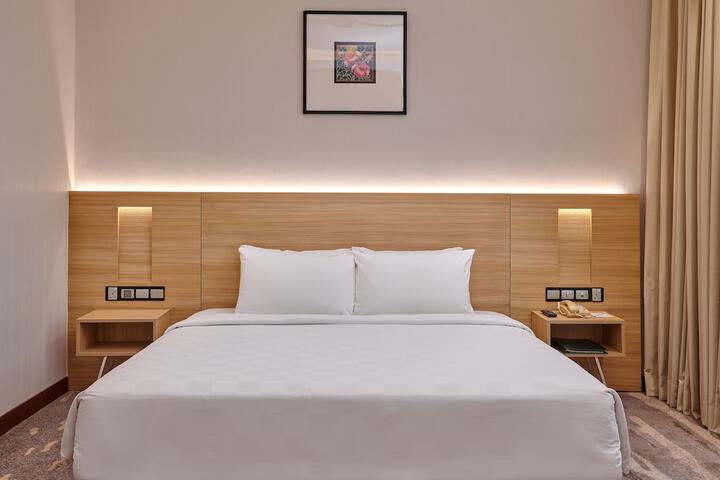 Room 3 of 35