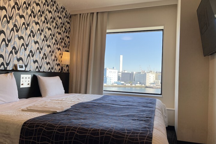 Room 14 of 115