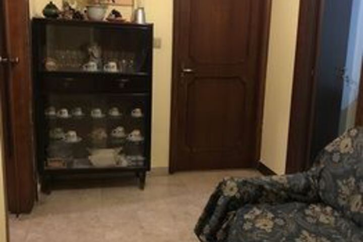 Room 26 of 35