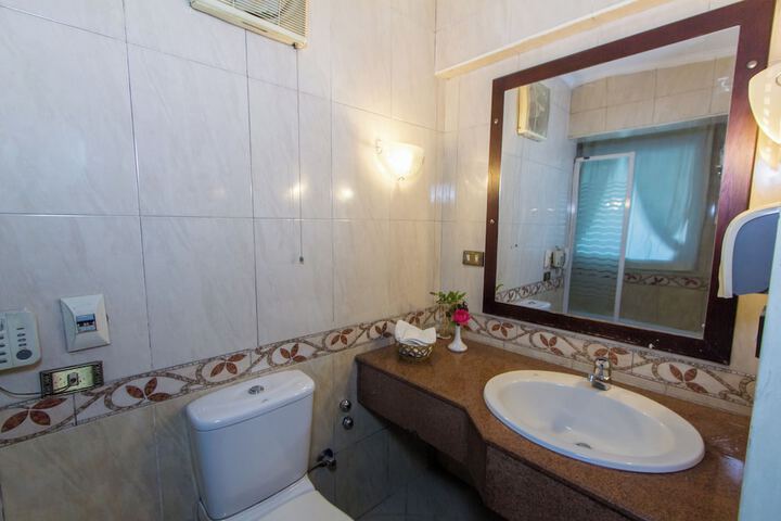 Room 44 of 65