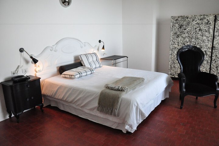 Room 8 of 43