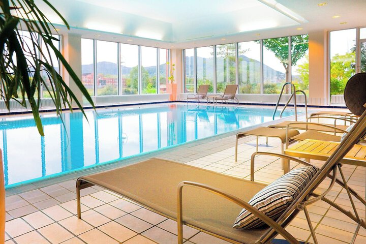 Pool Hotel