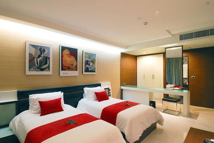 Room 54 of 168