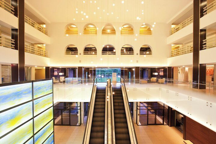 Hotel Interior 4 of 104