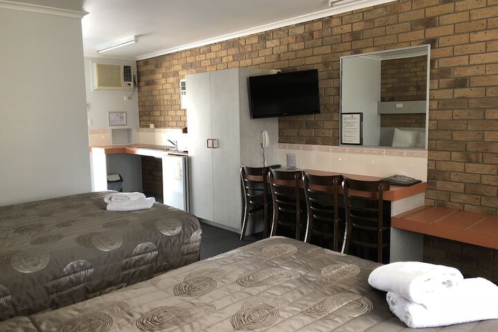 Room 21 of 74
