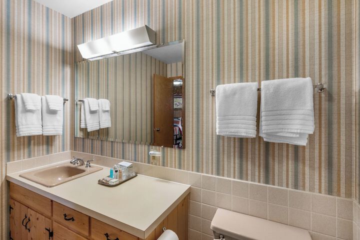 Room 175 of 212