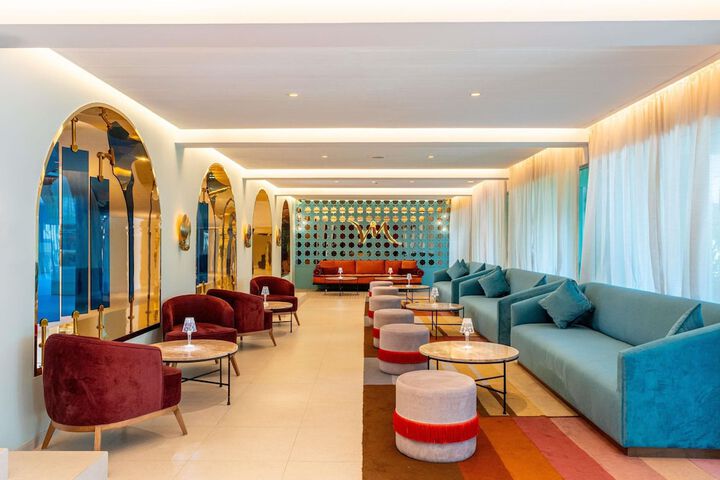 Hotel 76 of 84