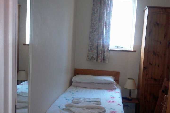 Room 5 of 19
