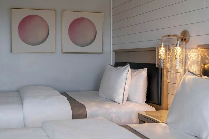 Room 25 of 71